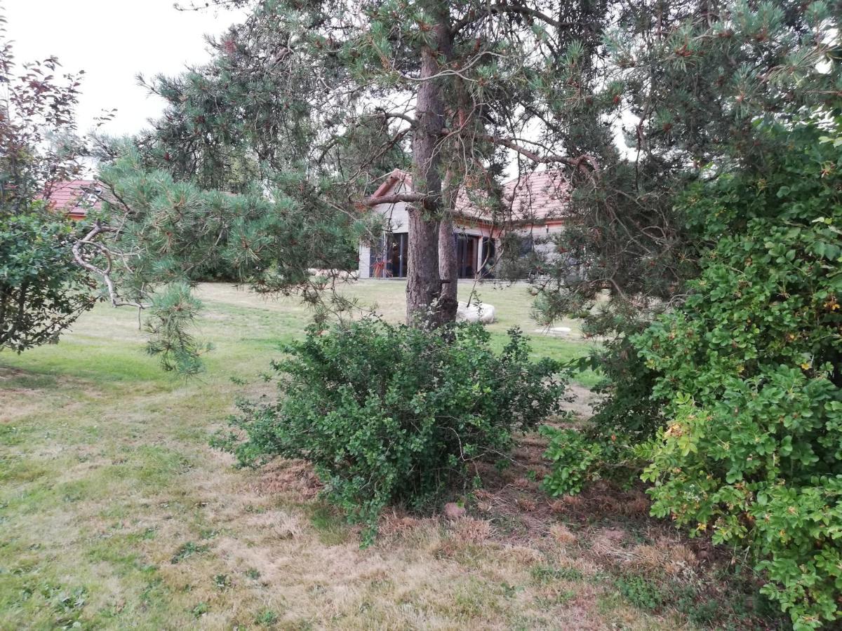 Les Lodges Du Morvan Brazey-en-Morvan Exterior foto